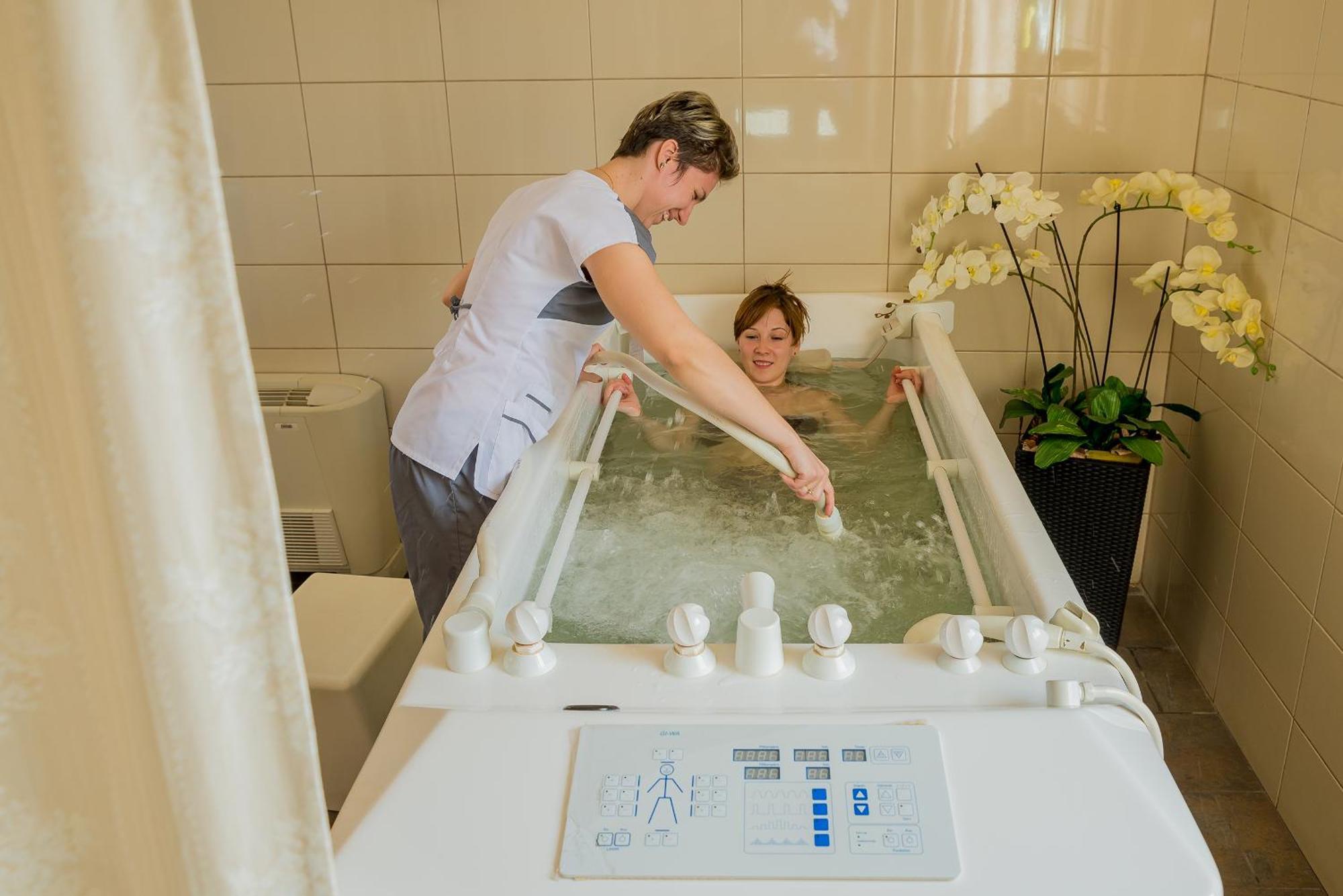 Apollo Wellness Club Hotel Marosszentgyörgy Kültér fotó