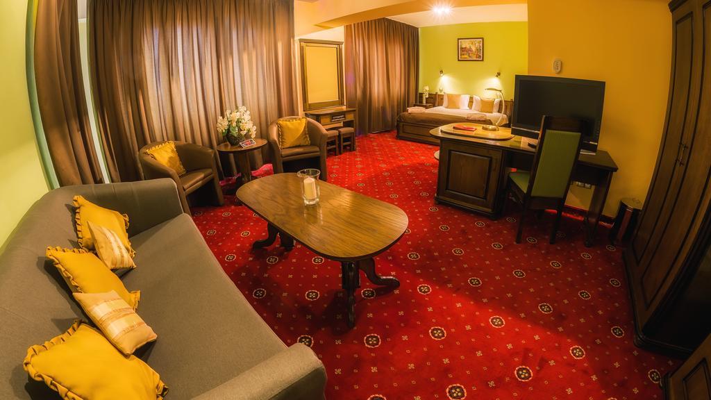 Apollo Wellness Club Hotel Marosszentgyörgy Kültér fotó