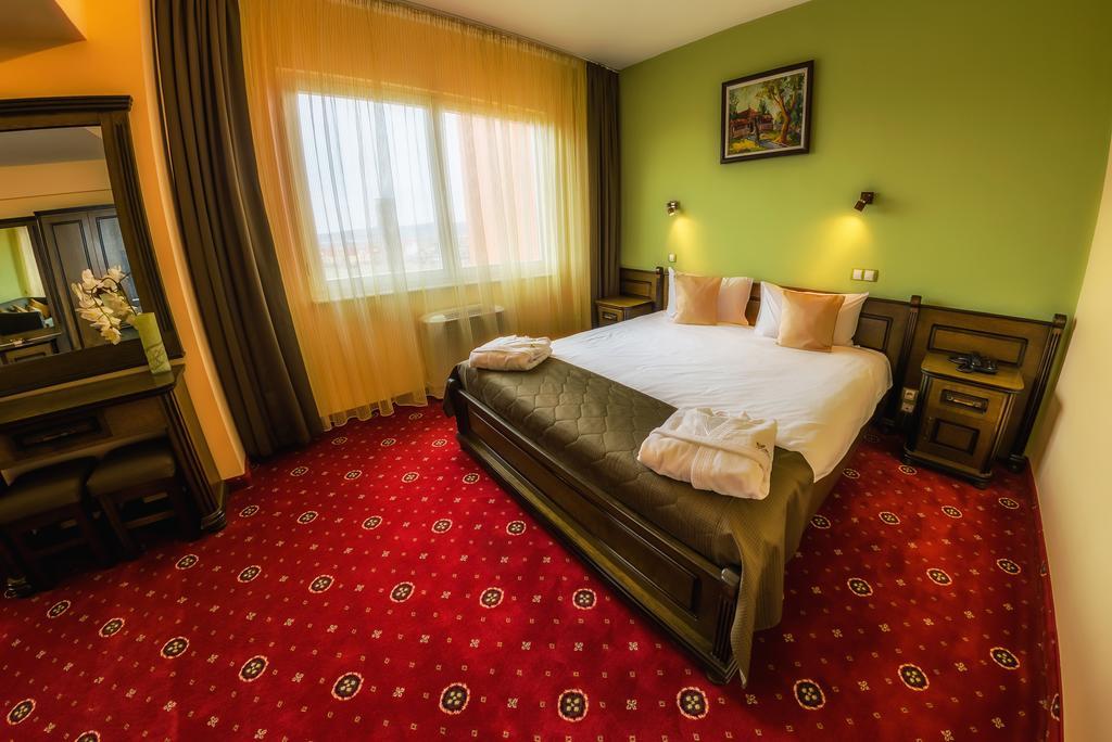 Apollo Wellness Club Hotel Marosszentgyörgy Kültér fotó