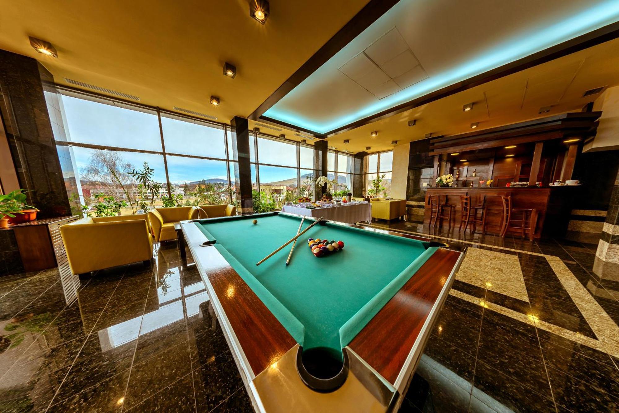 Apollo Wellness Club Hotel Marosszentgyörgy Kültér fotó